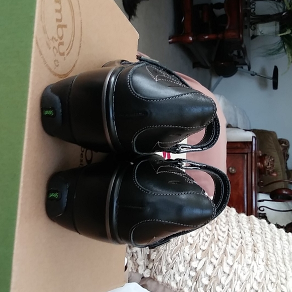 Women shoes - Picture 3 of 6